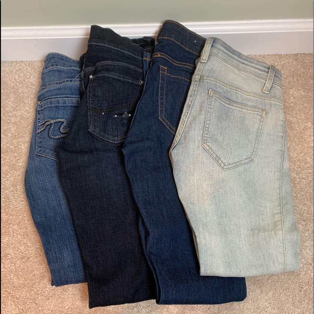 Lot of 4 pairs of jeans